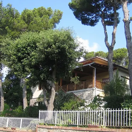 Nocleg ze śniadaniem La Casa Di Ulisse Quercianella