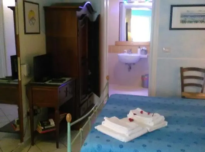 فندق مبيت وإفطار La Casa Di Ulisse