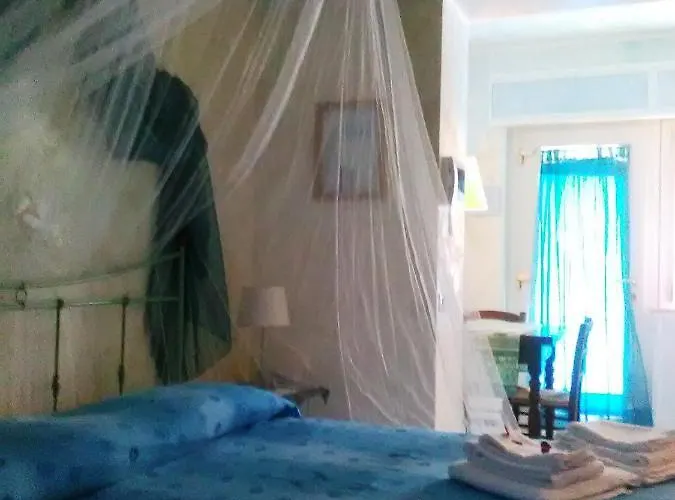 فندق مبيت وإفطار La Casa Di Ulisse 4*